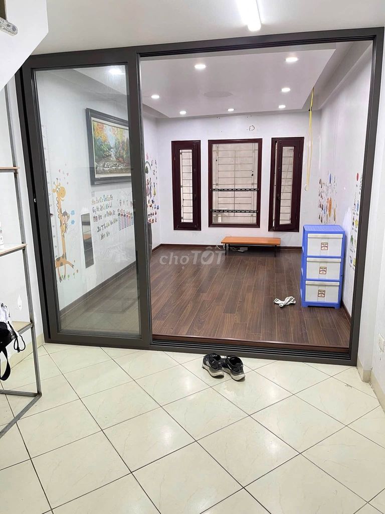 Rent Vành đai 2.5 Khương Trung Front Place, full suit