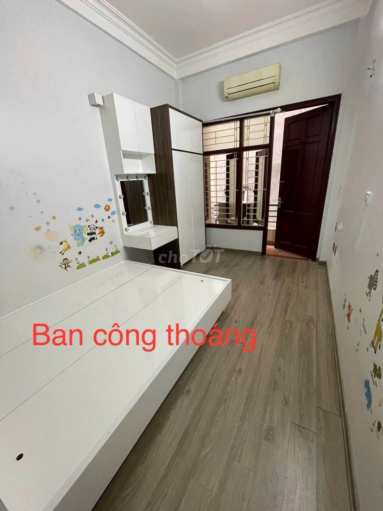 Rent Vành đai 2.5 Khương Trung Front Place, full suit