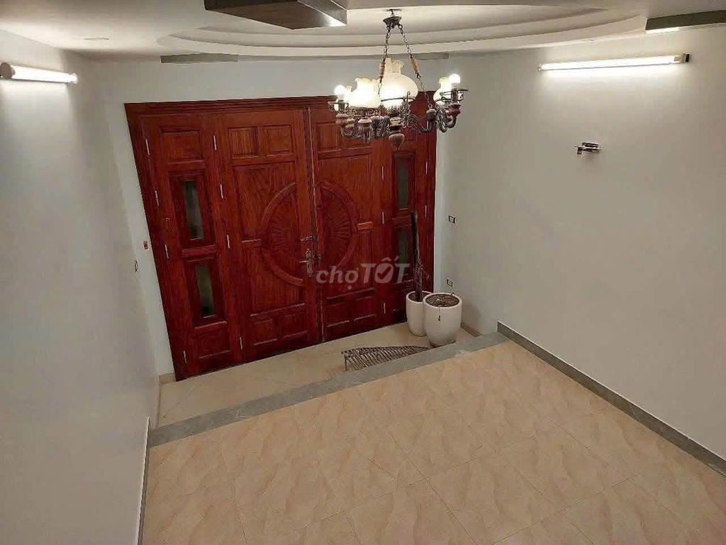 Rent Hoa Bằng private house, Cầu Giấy, 50 meters x 5 floors, 7 bedrooms