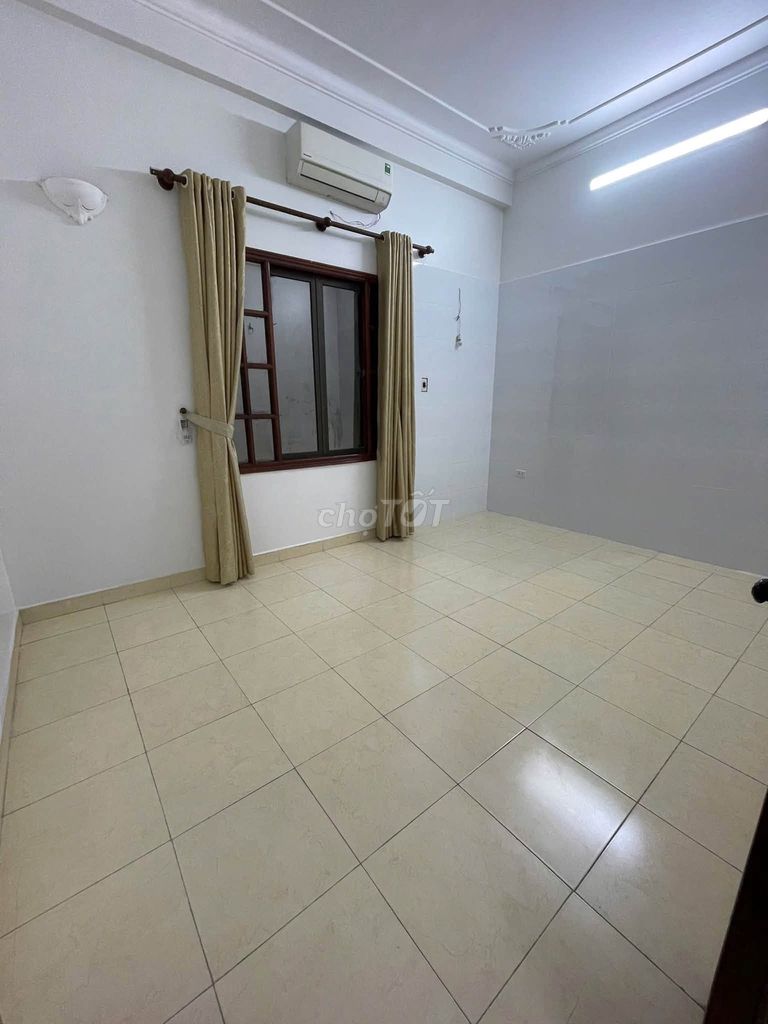 Rent your own home 50 meters x 4 floors, Ngõ 29 Dịch Vọng, Cầu Giấy