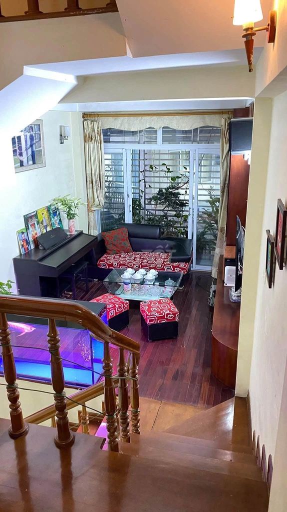 Rents 35 meters x 4 floors Ngõ 221 Trung Kính, Cầu Giấy