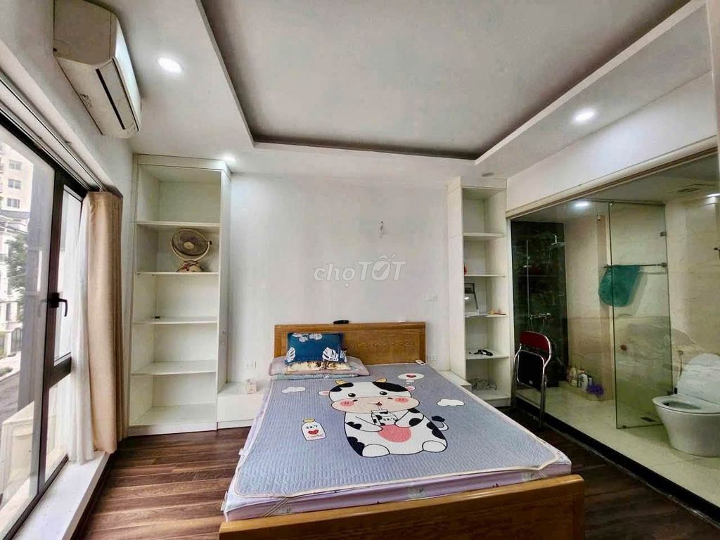 Võ Chí Công, Tây Hồ, car garage.