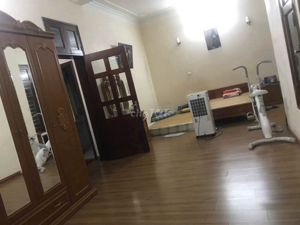 Rent the villa next to 120 Hoàng Quốc Việt, Bắc Từ Liêm
