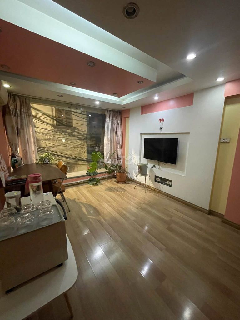 Rent the original 5th floor Thanh Nhàn, Hai Bà Trưng.