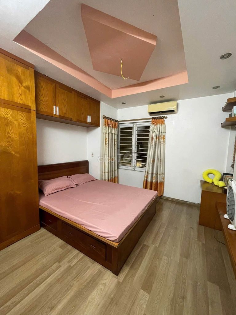 Rent the original 5th floor Thanh Nhàn, Hai Bà Trưng.