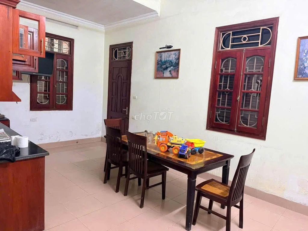 Rent the Ngõ 193 Phú Diễn garden house, from S upinambás, hn