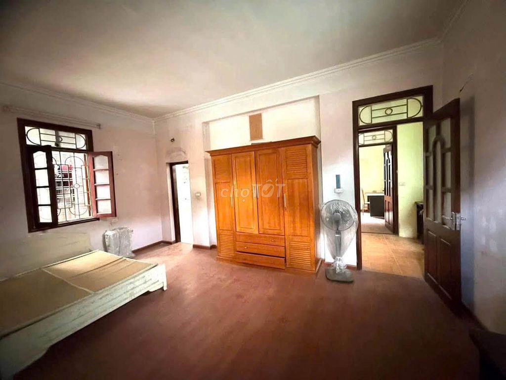 Rent the Ngõ 193 Phú Diễn garden house, from S upinambás, hn