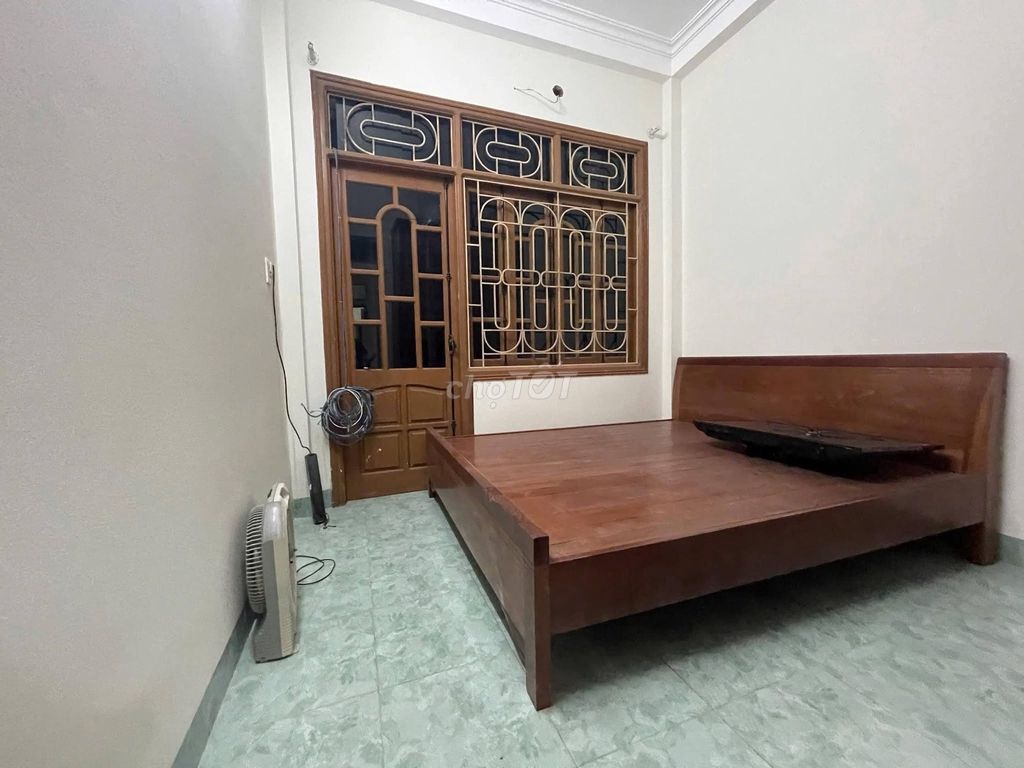 Rent a 40 m2 x 4 floors near 5 Hà Trì, Hà Đông