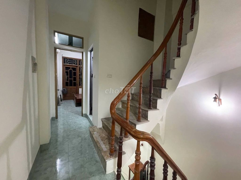 Rent a 40 m2 x 4 floors near 5 Hà Trì, Hà Đông
