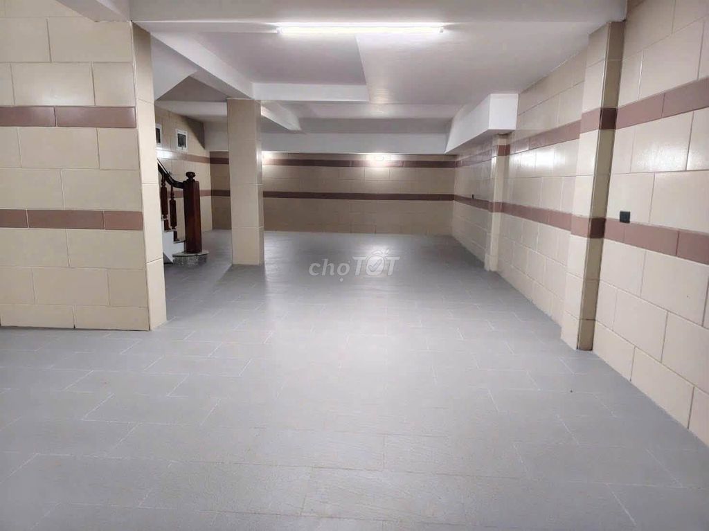 Rent a five-story apartment, 160 meters, Vũ Phạm Hàm, Cầu Giấy