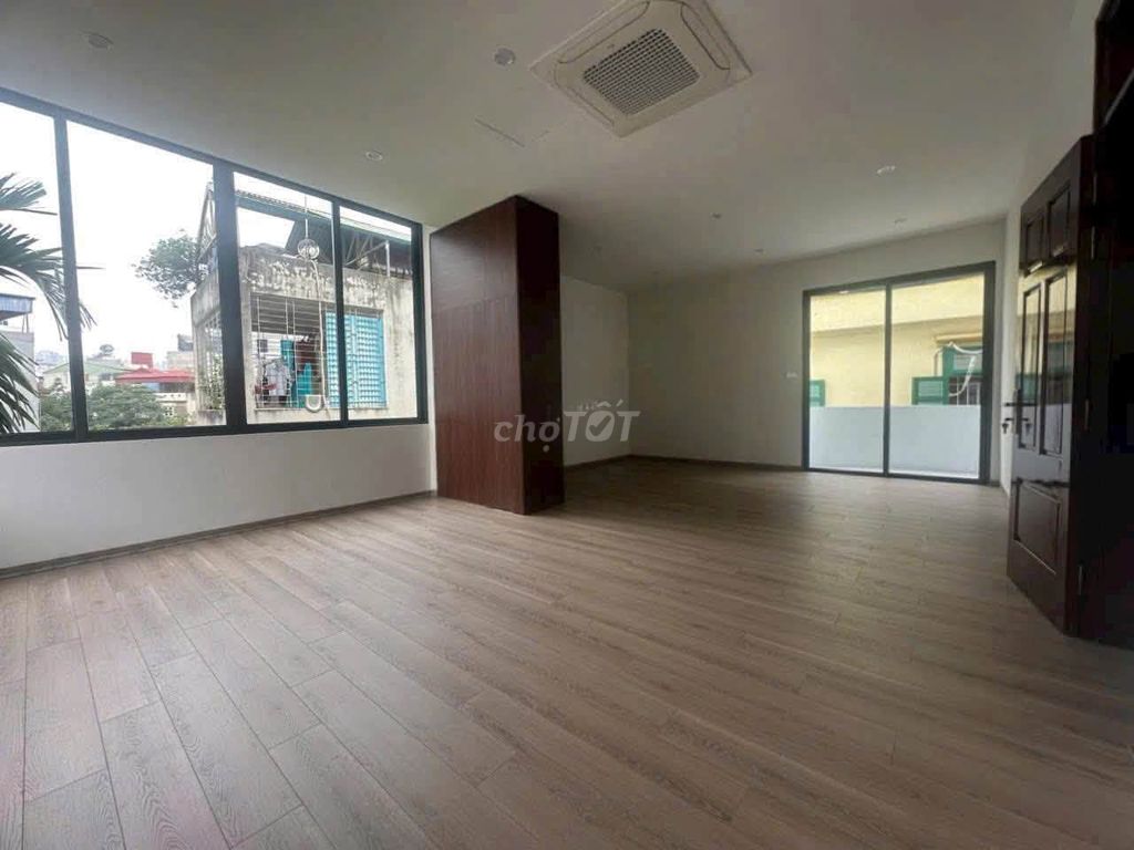 Rent a five-story apartment, 160 meters, Vũ Phạm Hàm, Cầu Giấy