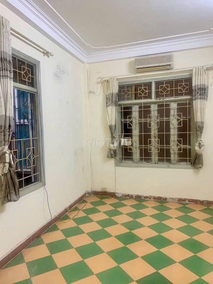 Rent the entire apartment at 113 Nguyễn Chính, Tân Mai