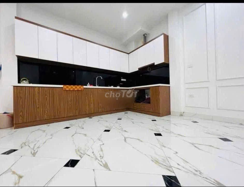Renting his own home 55 meters 2 x 5th floor of Literature, Đống Đa