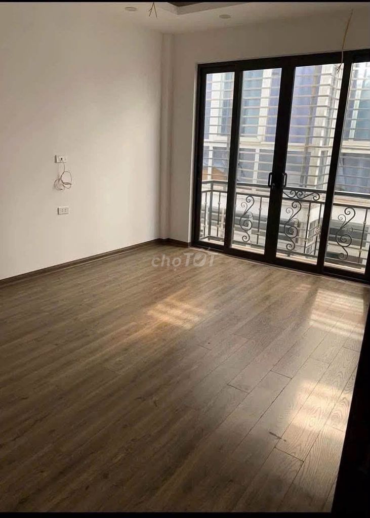 Renting his own home 55 meters 2 x 5th floor of Literature, Đống Đa