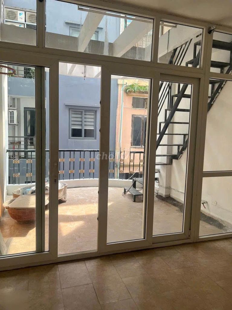 Rent the entire 131 Thái Hà-Đống Đa street