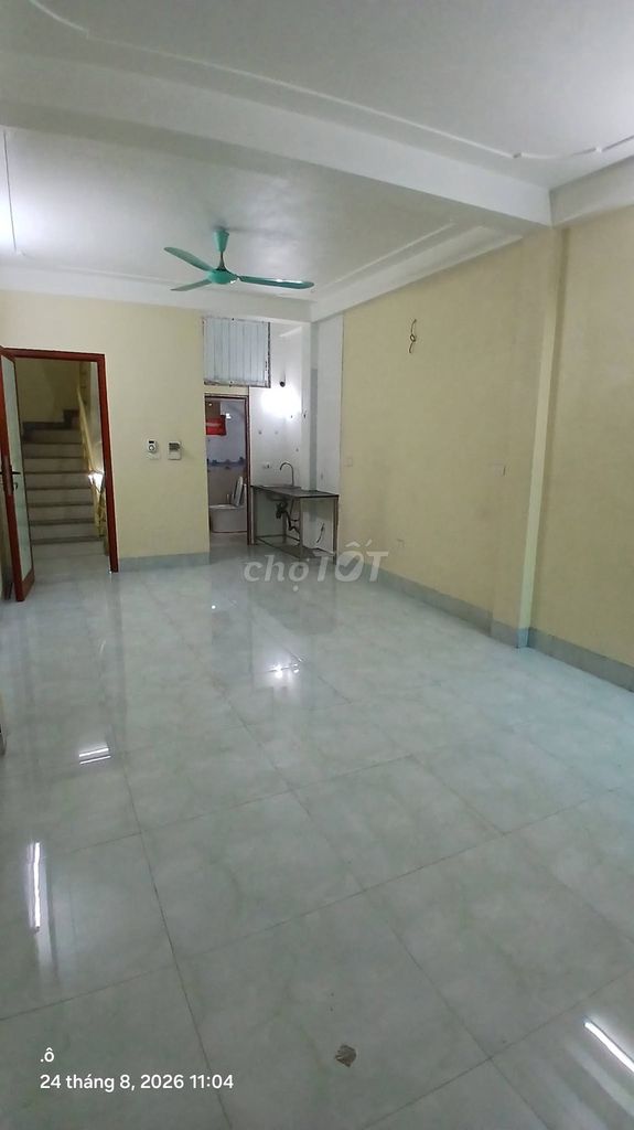 Rent the original Bằng Liệt, 40 m2 x 5 floors, 12 million a month.