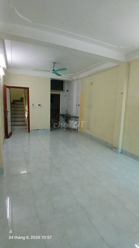 Rent the original Bằng Liệt, 40 m2 x 5 floors, 12 million a month.
