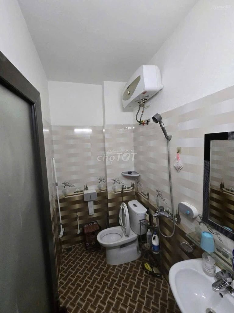 Rent Hồ Tùng Mậu 4 floors full suits 11 million a month