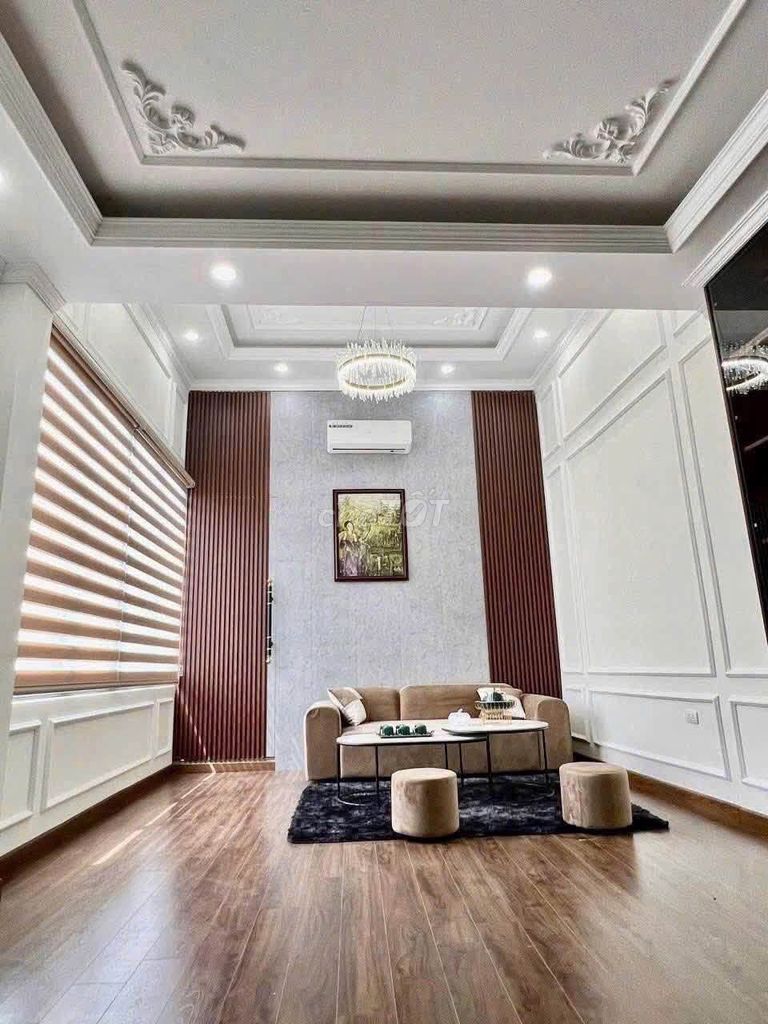 Rent the house 48 meters 6 floors with elevators, Celebrity Park.