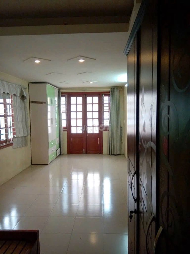 Rent Nguyễn Ngọc Nại, 40 meters x 4 floors, 5 meters.