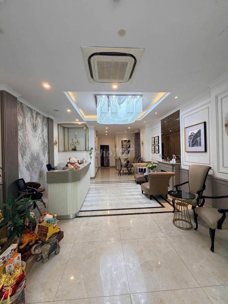 Rent the entire 7-story apartment at 5.5 meters in Cầu Giấy