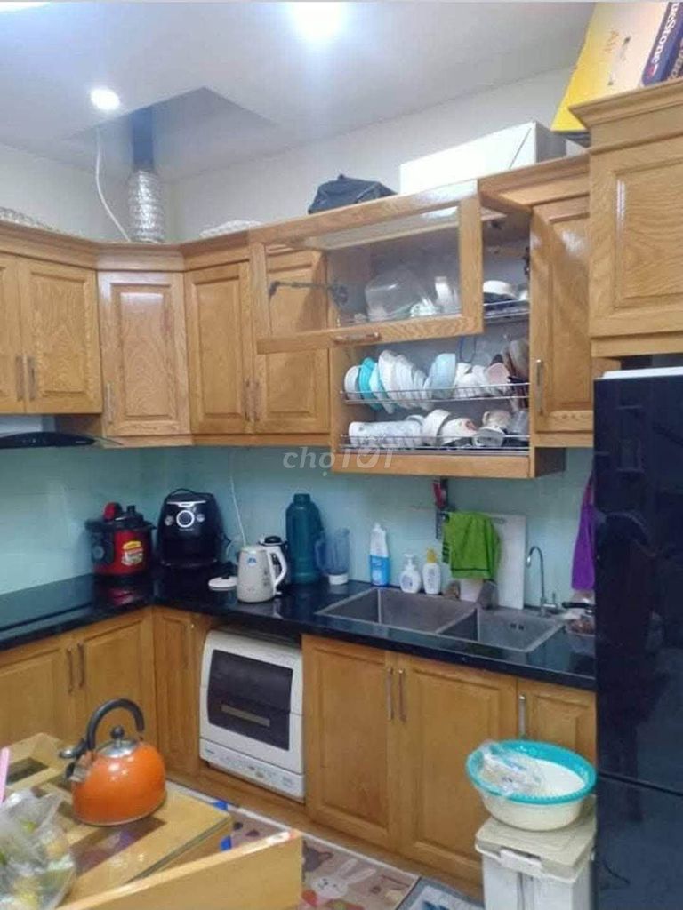 Rent the house 45 meters x 5 floors, 5 bedrooms, 3 Kimjian toilets