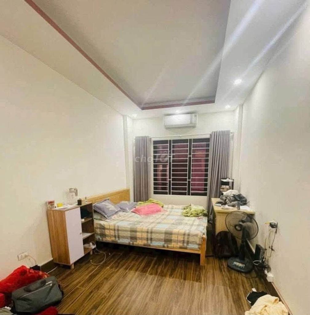 Rent the house 45 meters x 5 floors, 5 bedrooms, 3 Kimjian toilets