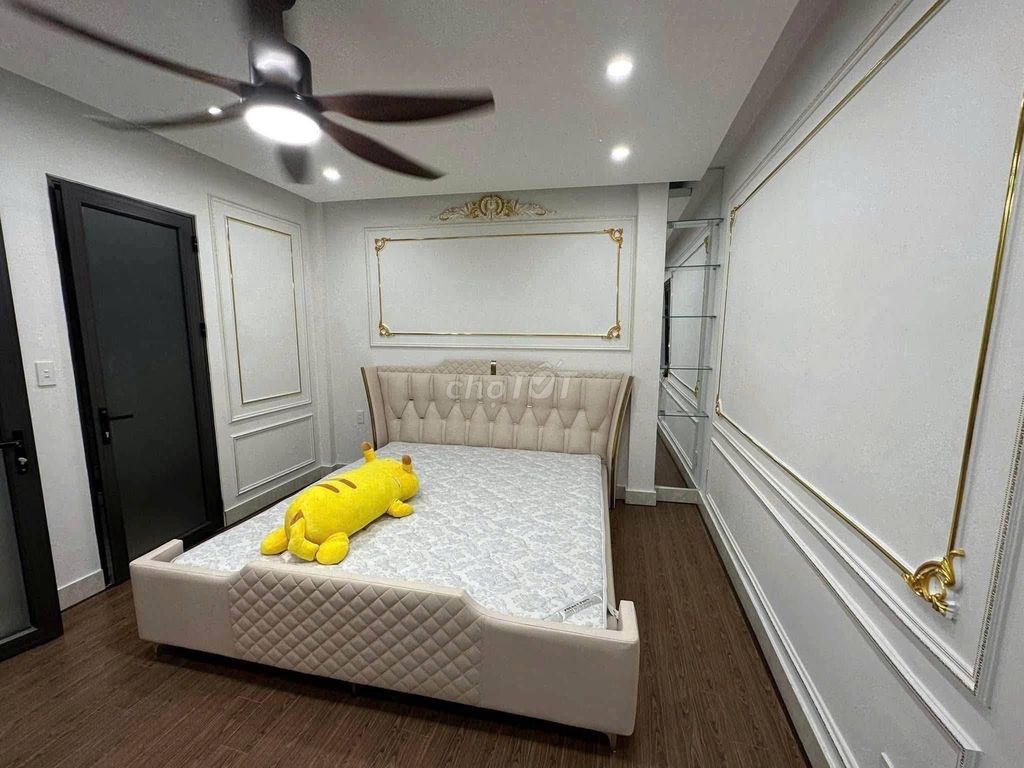 Rent your own home 35 meters, 3.5 floors, Thanh Xuân bone.