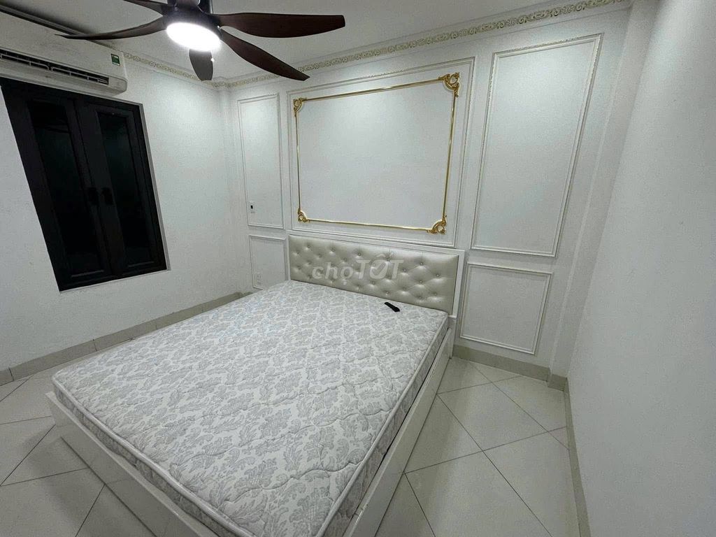 Rent your own home 35 meters, 3.5 floors, Thanh Xuân bone.
