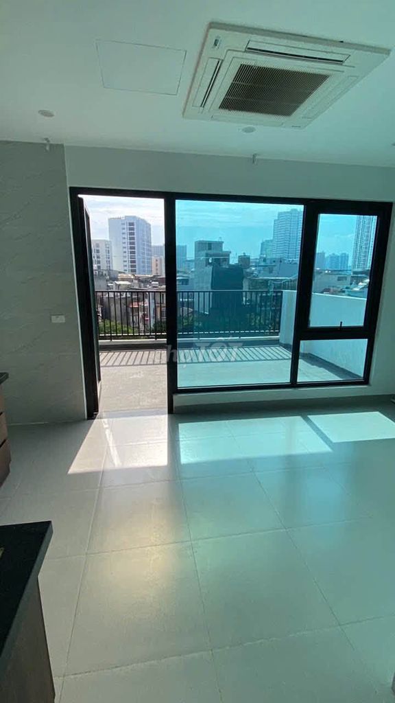 Rent a Võ Chí Công cash house, Tây Hồ, elevator, 6 floors.