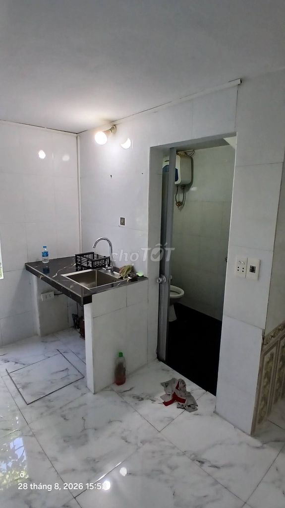Rent a fourth-grade house with a loft, 45 meters, Đại Từ street.