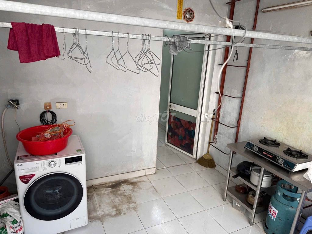 Rent your own home 30 m2 x 4 floors, 2 bedrooms, Trần Khát Chân, Hai Bà Trưng