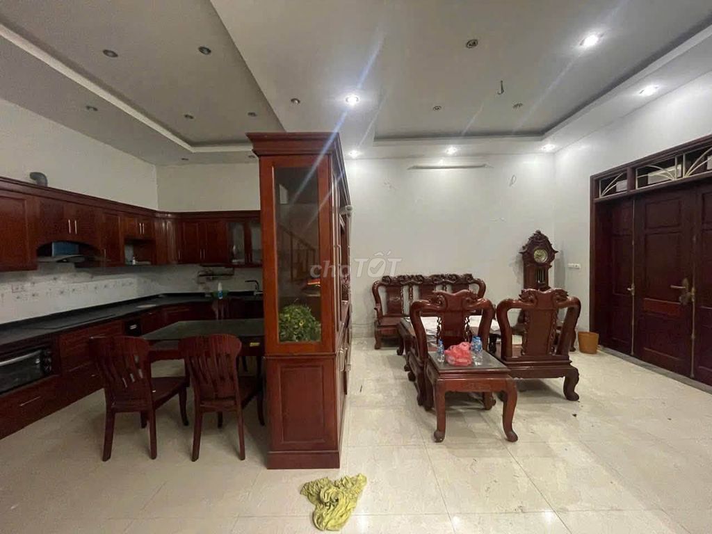 Rent the dung house 90 meters near University Long, Đại Kim