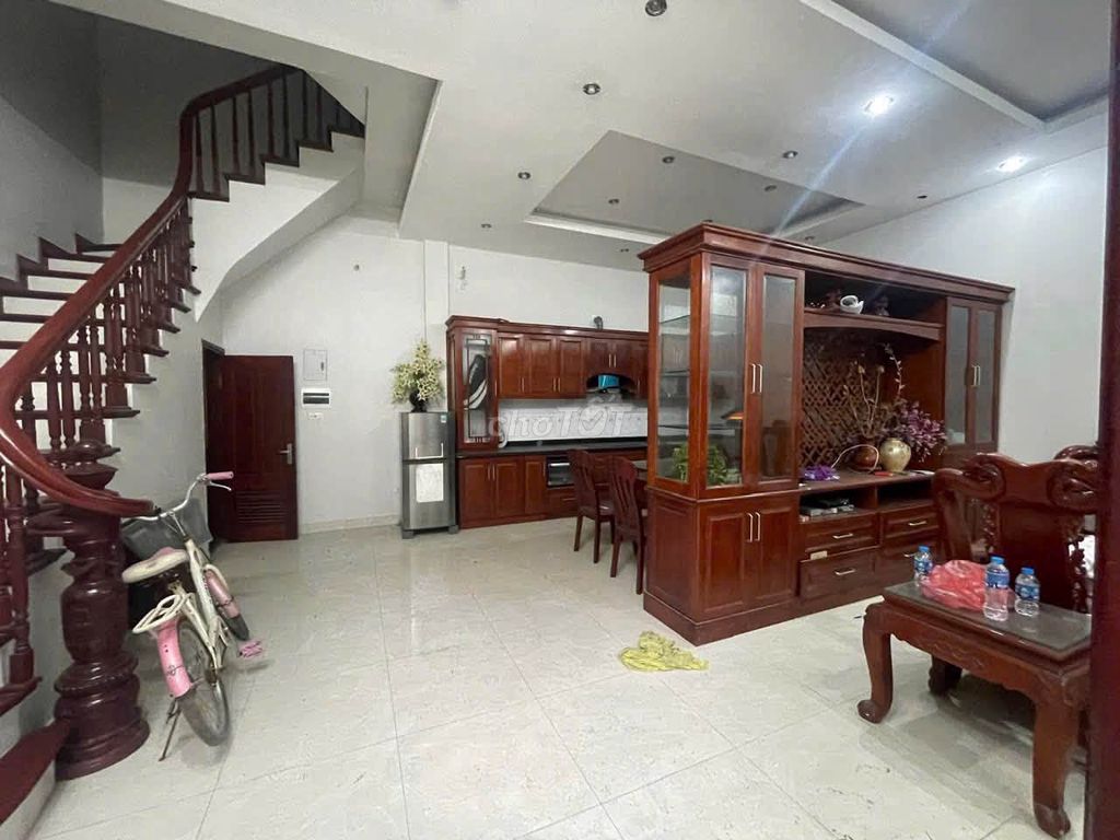 Rent the dung house 90 meters near University Long, Đại Kim