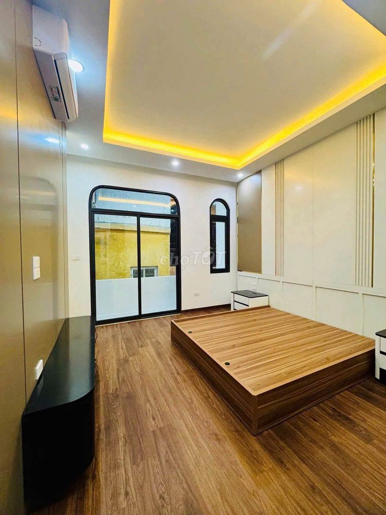 Rent the house with an elevator in Trung Văn, Nam Từ Liêm.