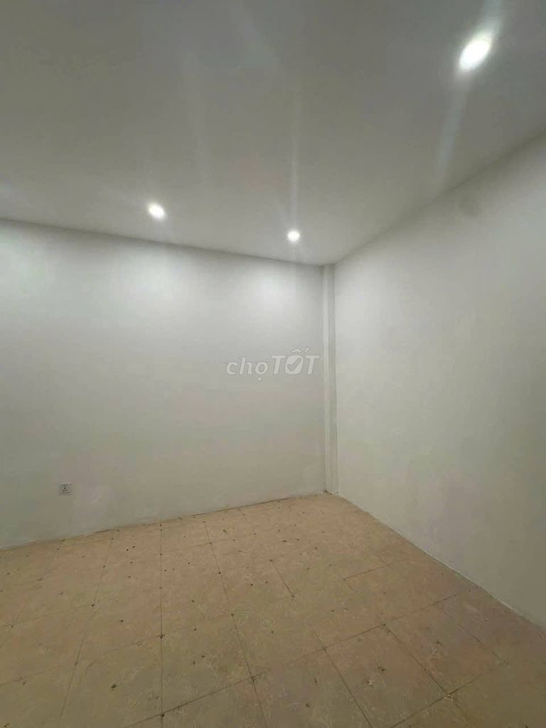 Rent a 180 Hoàng Quốc Việt, Cầu Giấy