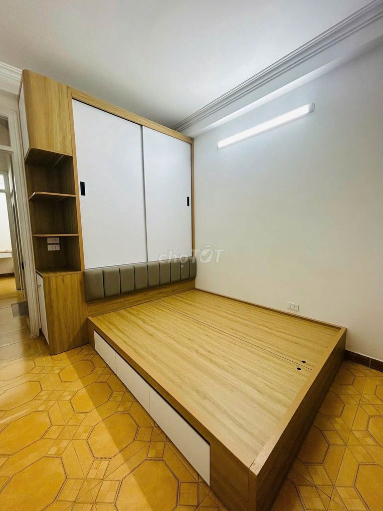 Rent us a five-size town bedroom, Tây Hồ, full suit.