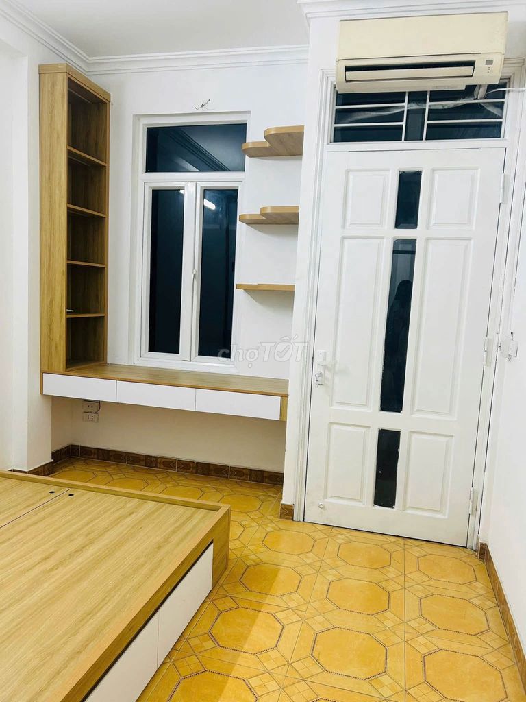 Rent us a five-size town bedroom, Tây Hồ, full suit.