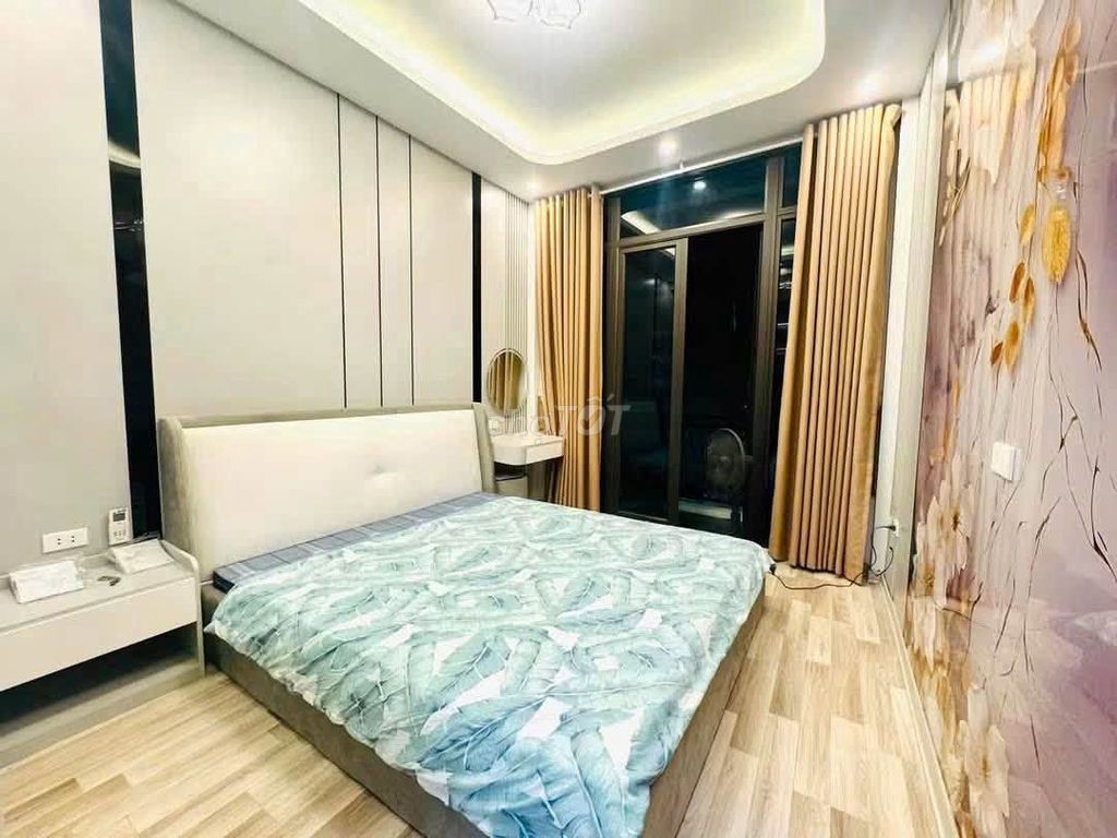 Rent the original Minh Khai place near the original market.