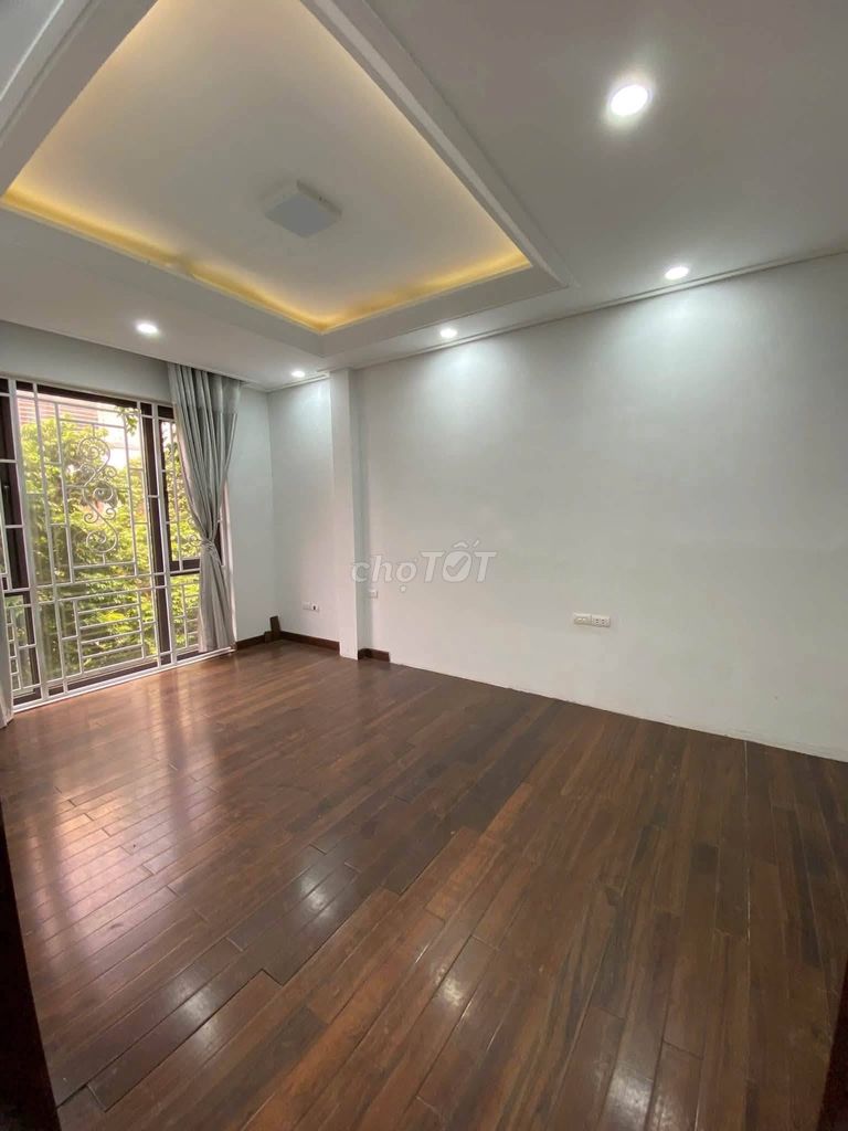 Rent the garden 5 Tân Triều, 100 meters2, 4 stories.