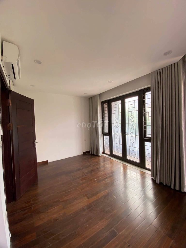 Rent the garden 5 Tân Triều, 100 meters2, 4 stories.