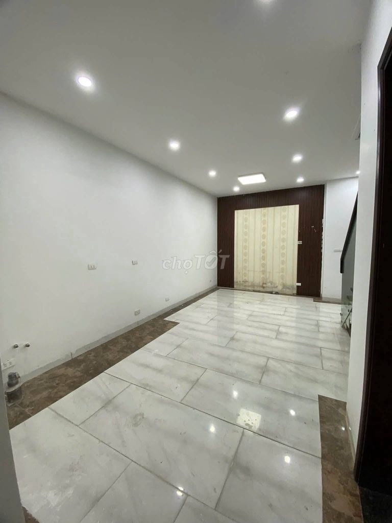 Rent the garden 5 Tân Triều, 100 meters2, 4 stories.