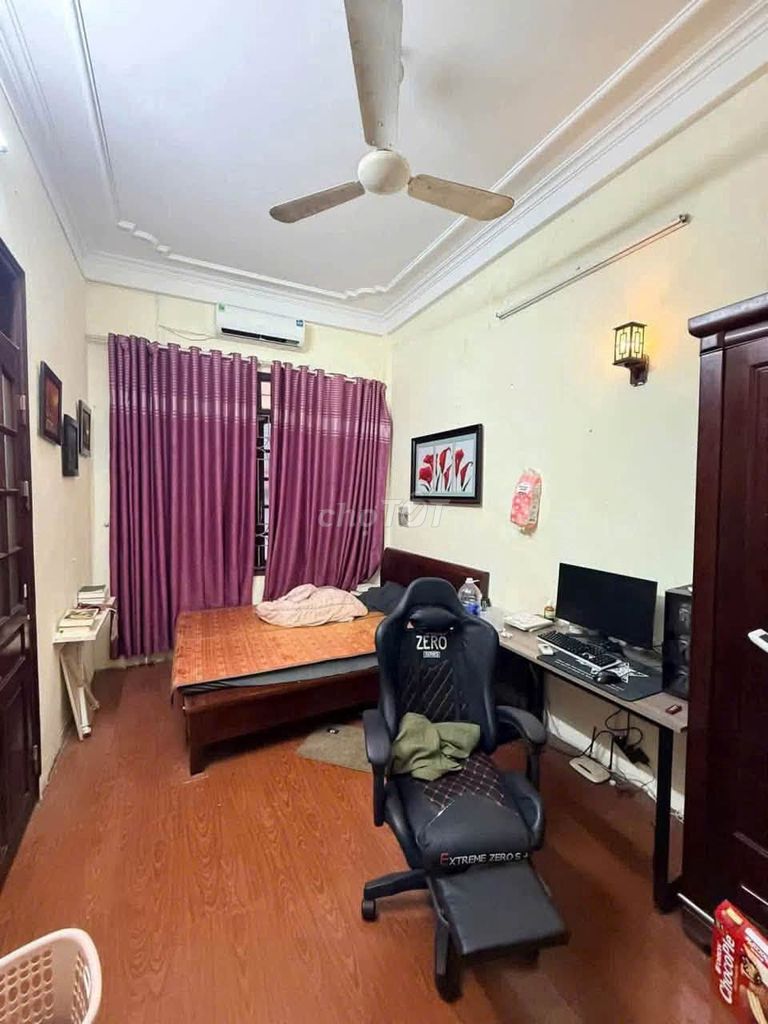 Rent the original Vương Thừa Vũ, Thanh Xuân, 30 m2 x 4 floors