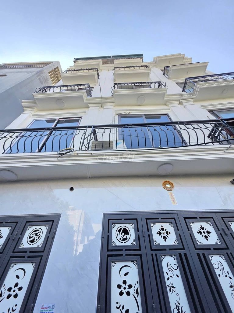 Rent the entire Xa La, 40 meters, 4/4 floors, 12 million a month.