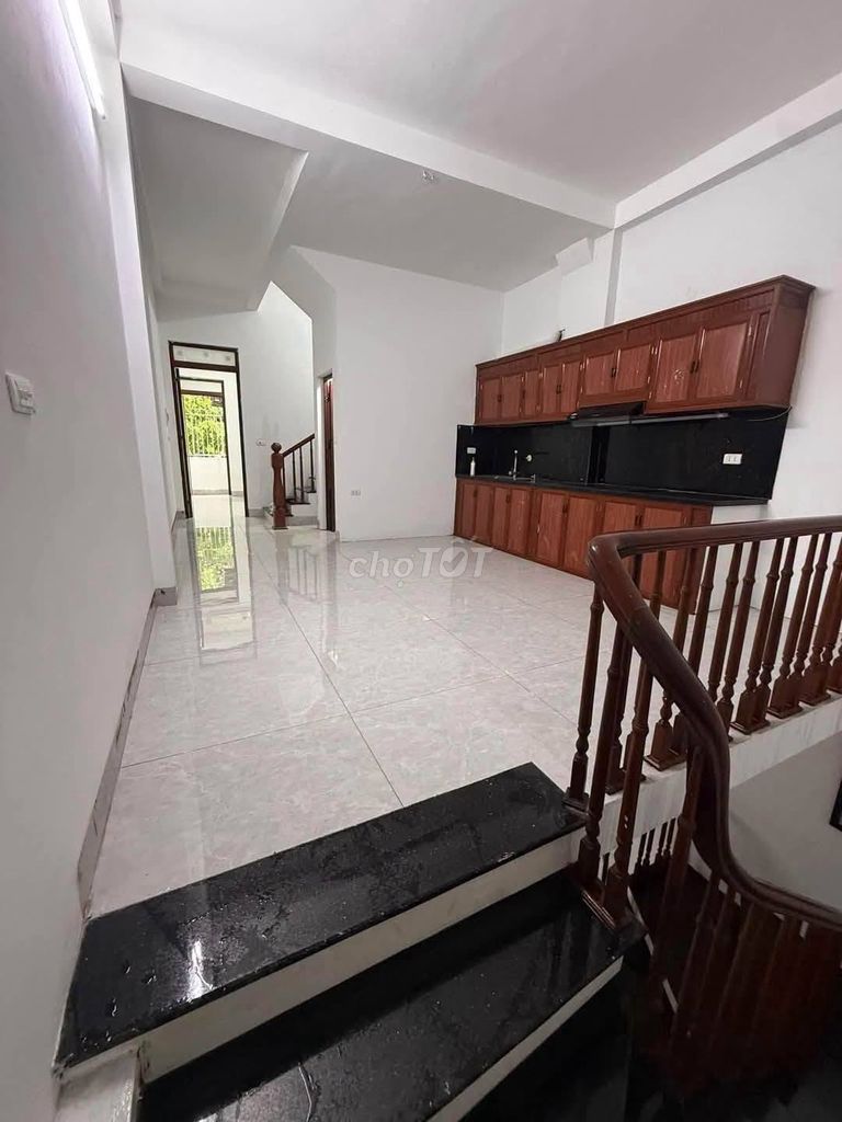 Rent the La Khê, 50 meters, 4 stories, 4 sleeps