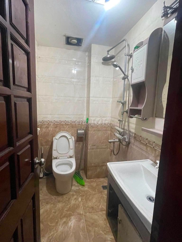 Rent Qq Street, Hà Đông - 15 million a month.
