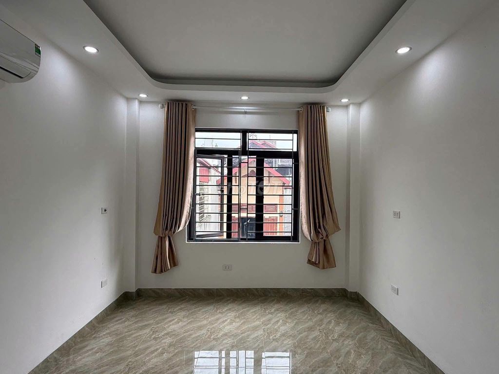 Renting 35 m2 floor Ngõ 2 Quang Trung, Hà Đông