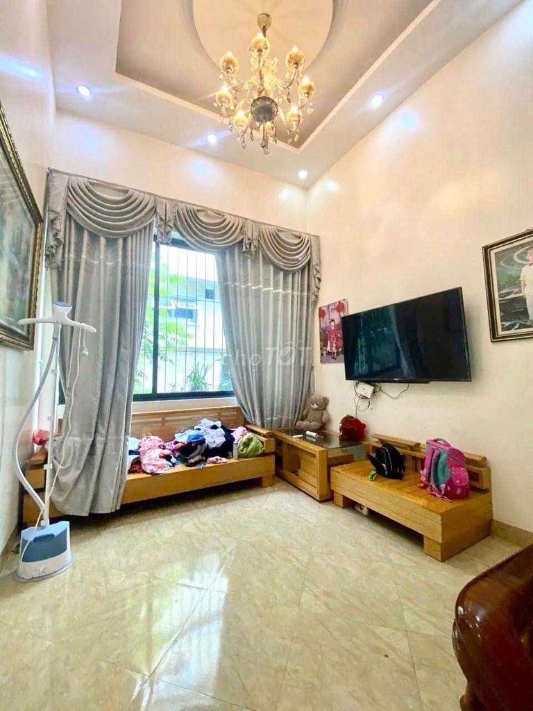 Rent Chiến Thắng, Văn Quán, 18 million a month.