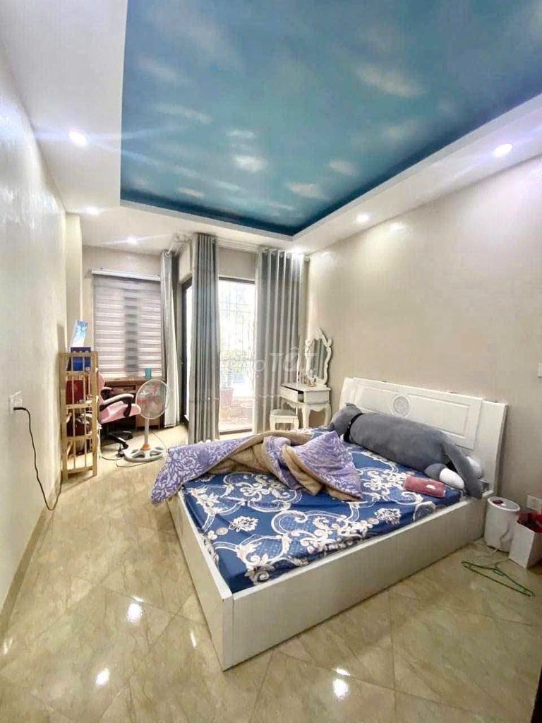 Rent Chiến Thắng, Văn Quán, 18 million a month.