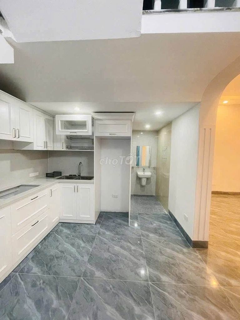 Renting Phú Thượng villa, Tây Hồ, 16 million a month.